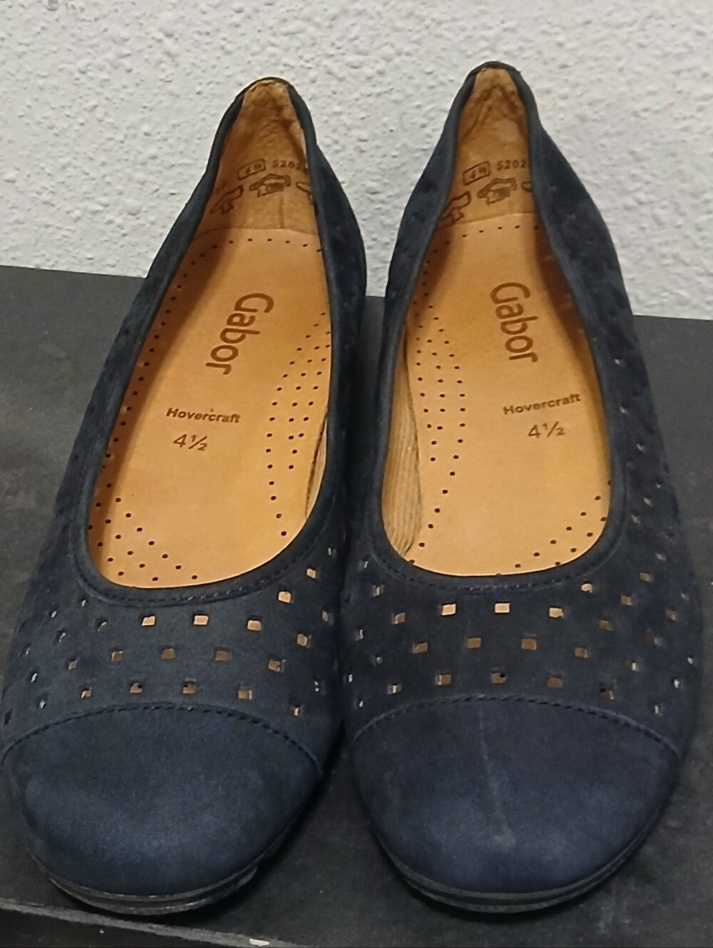 Gabor Hovercraft Blue Suede Cut-Out Flats Size UK 4.5 (US Women's 7)